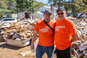 Marcos Witt con Samaritans Purse