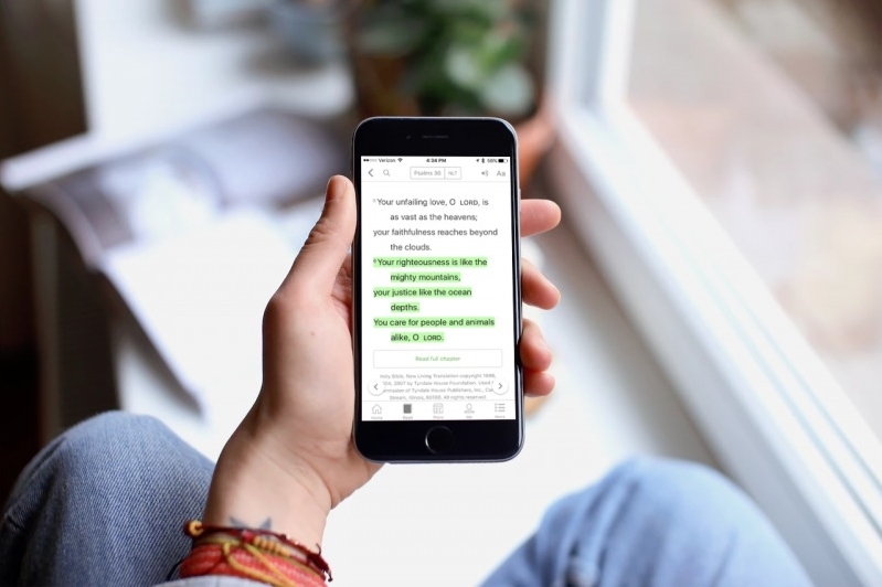 YouVersion, Celular, Biblia