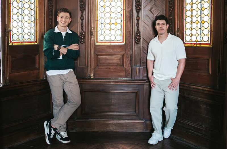 Mathew Hotton y Kike Pavon