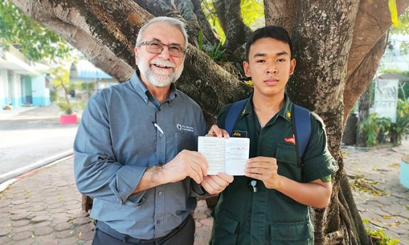 distribución de biblias en Curitiba