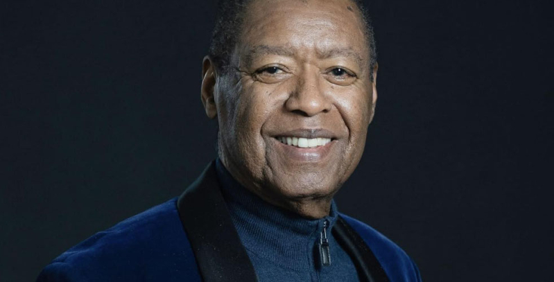 Muere Ron Kenoly