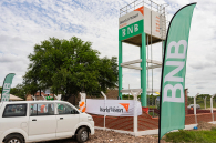 Tanque de para 600 niños bolivianos