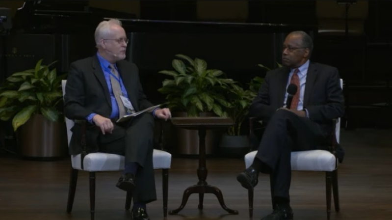 Dr. Ben Carson durante Conferencia de Ciencia y Fe