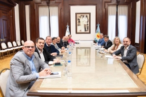 Kici recibe pastores