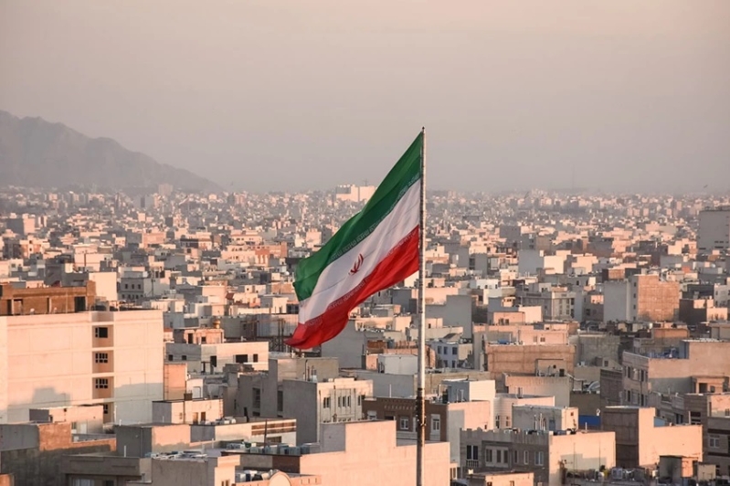 Irán