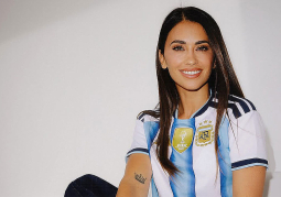 Antonela Roccuzzo pide oraciones por Venezuela mientras un futbolista argentino busca desesperadamente a su familia