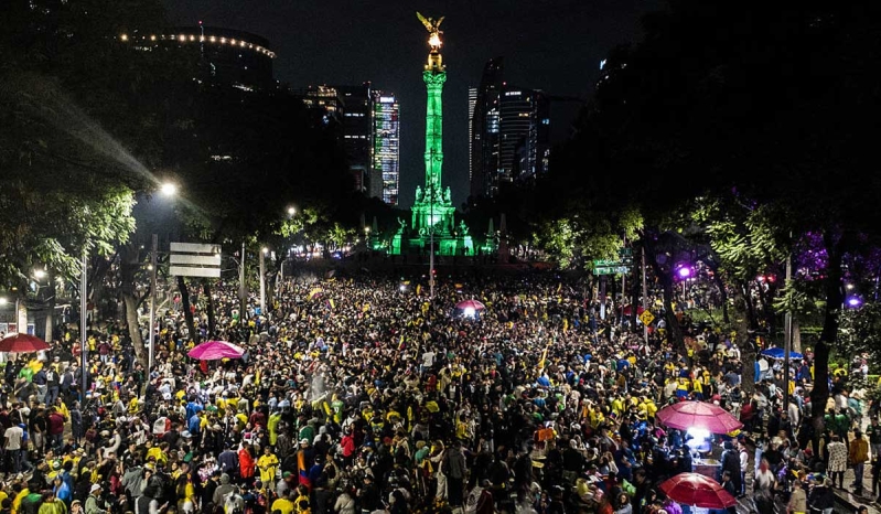 Celebraciones en el Angel de Independencia de México durante el Mundial