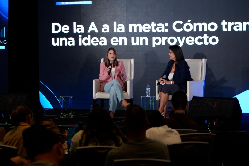 Fayra Castro presenta su libro De la A a la meta