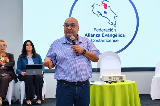 Pastor Ronald Vargas FAEC