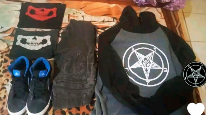 Prendas alusivas al ocultismo y satanismo