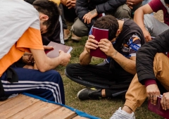 Libres tras las rejas: el ministerio carcelario en una prisión uruguaya