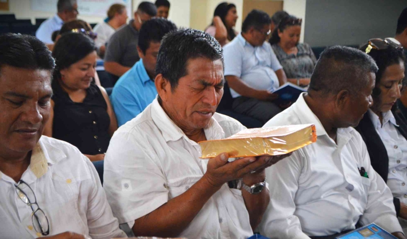 Ecuador: Biblia prevalece aun en medio de la violencia
