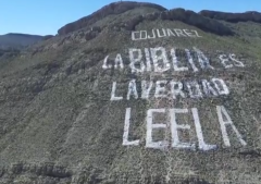 Restauran rótulo en el Cerro de la Biblia de Ciudad Juarez