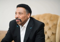 Ministerio cancela crucero de Tony Evans mientras se especula sobre su pecado oculto