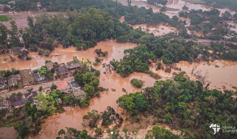 Lluvias no dan tregua en Brasil: Alianza Evangélica lidera rescate en medio del caos