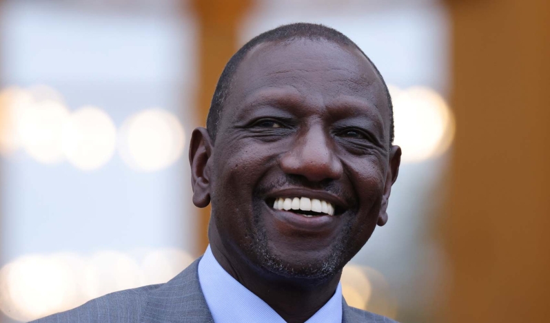 Presidente de Kenia recluta pastores para guiar su misión policial en Haití