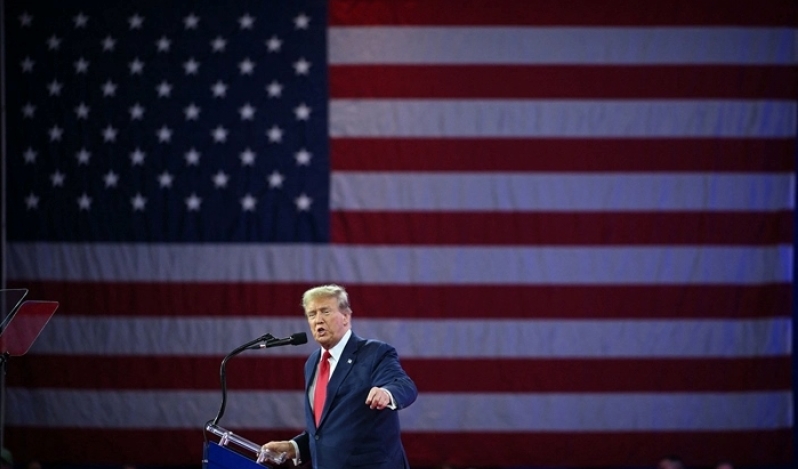 Pastor agradece a Trump su visita al barrio que Obama y Biden ignoraron