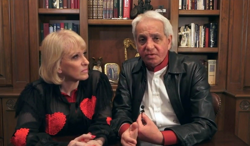 La esposa del televangelista Benny Hinn vuelve a pedir el divorcio