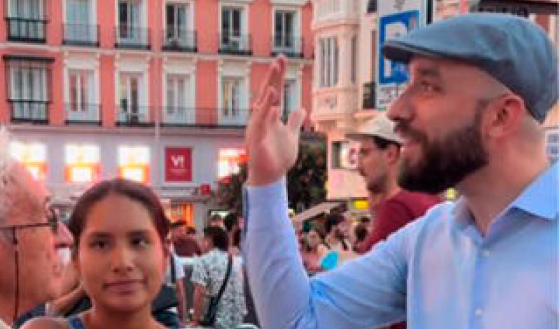 Discusión en la calle entre pastor y ateo se hace viral
