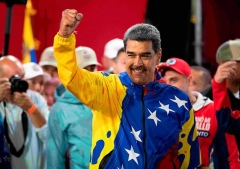 En el mundo Maduro, octubre es Navidad y sus enemigos son 