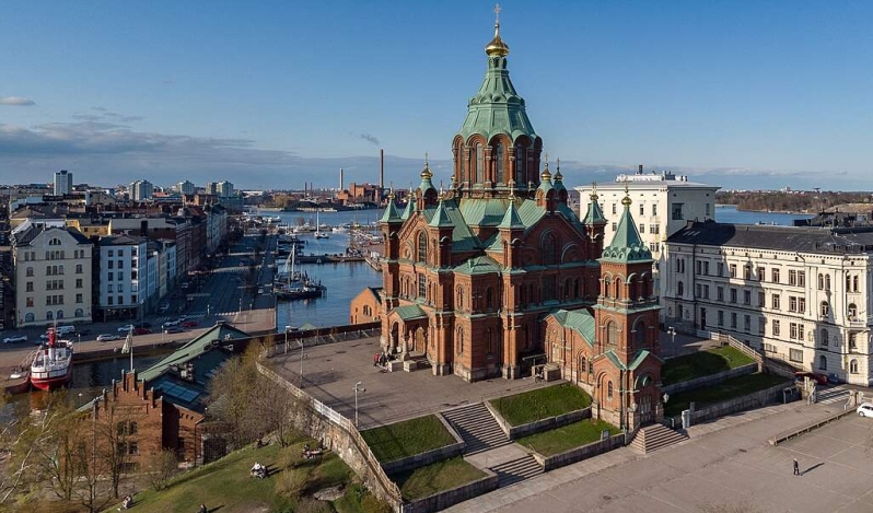 Escuelas en Finlandia enfrentan oposición a la música cristiana
