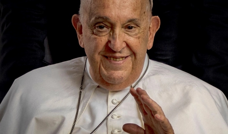 Vaticano abre la puerta a que los homosexuales puedan optar al sacerdocio en Italia