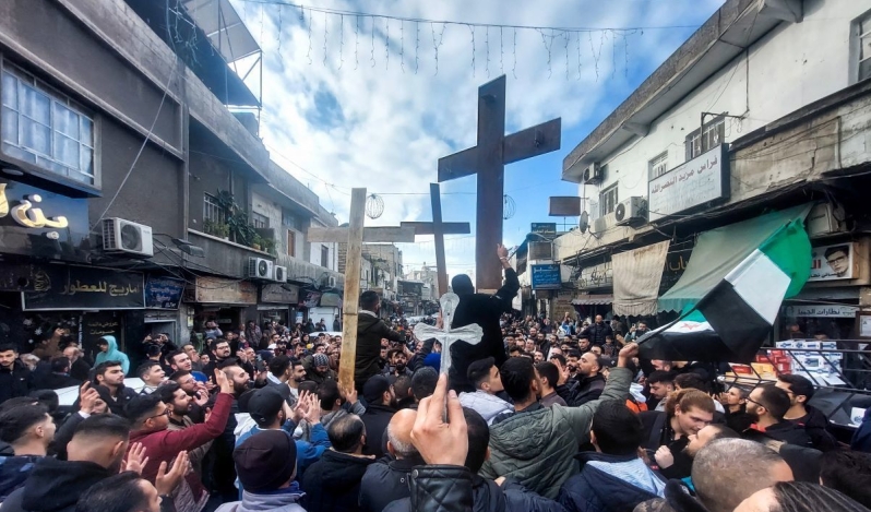 Siria: Más de 1.000 cristianos masacrados en medio de las peores atrocidades desde el derrocamiento de Assad