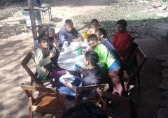 Nueva obra social de la Iglesia brinda alimento y fe a niños en Paraguay