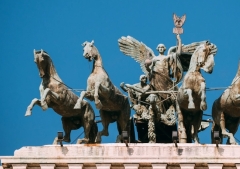 El tiempo de Pascua nos recuerda cómo siempre ha sido el poder