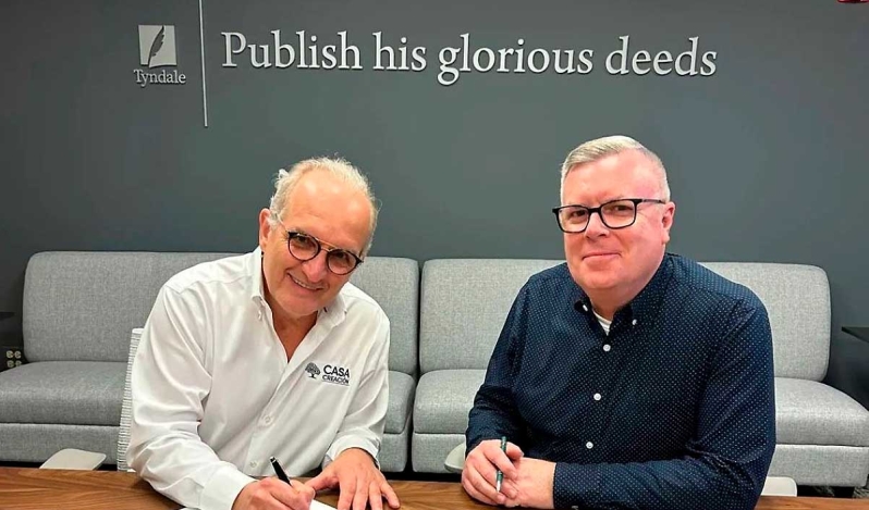 “La Biblia El Mensaje” se prepara para su lanzamiento en español con distribución exclusiva mundial