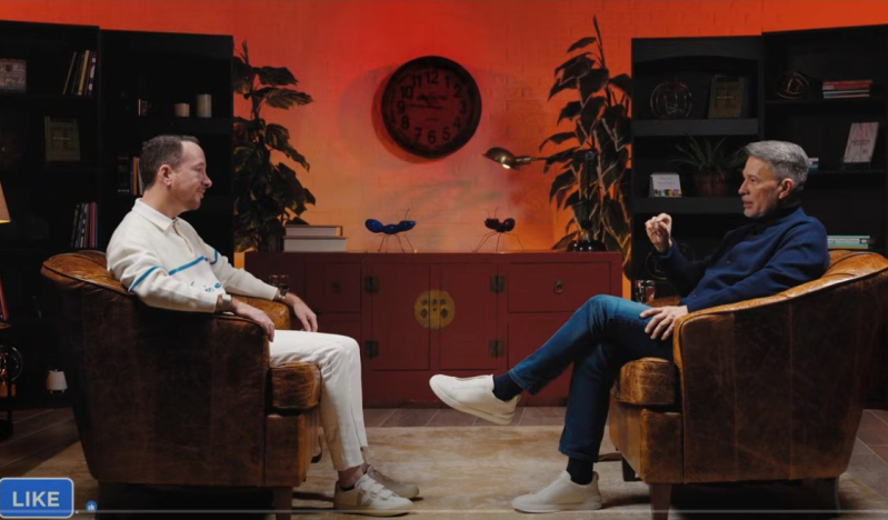 Cash Luna lanza su nuevo podcast “Conversando con Cash Luna”