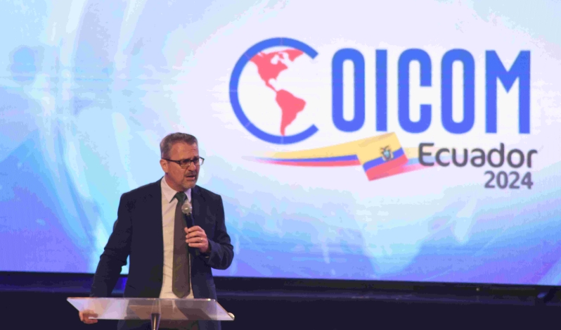 “Estamos usando vehículos de hace 60 años para alcanzar a una generación digital”: Arnold Enns habla sobre medios y misión