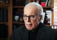 John MacArthur, reconocido pastor y maestro de la Biblia, muere a los 86 años