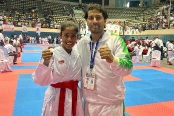 Niña cristiana pakistaní de 12 años gana el oro en el Campeonato Sudasiático de Karate en Sri Lanka