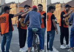 Un hombre vuelve a oír sin audífonos durante jornada misionera