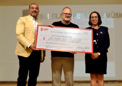 Marcos Witt dona 20 mil dólares a su alma máter para impulsar la formación musical en Durango