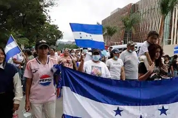 Se enturbian las aguas en Honduras: aumentan las tensiones por caminata religiosa