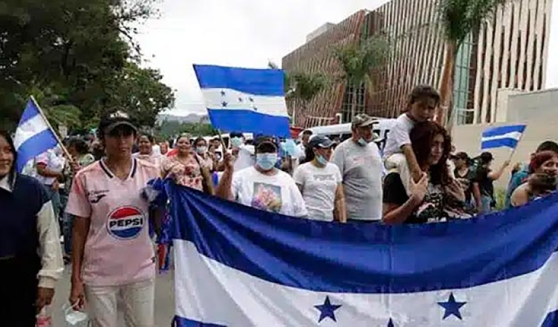 Se enturbian las aguas en Honduras: aumentan las tensiones por caminata religiosa
