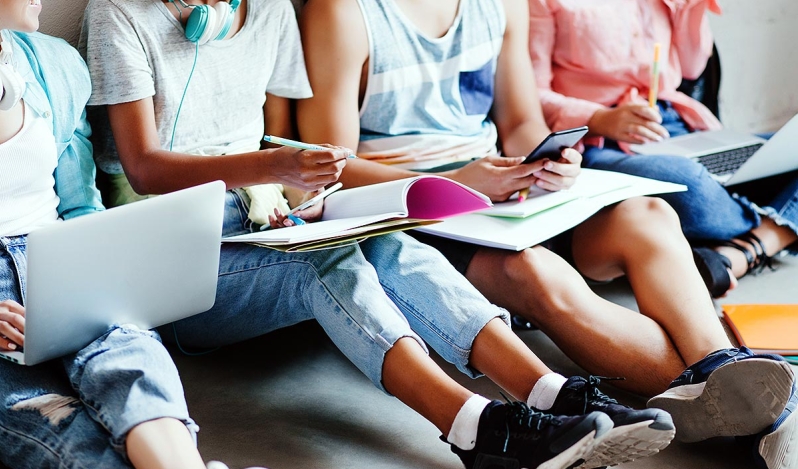 ¡Aulas vacías y niños sin libros! La Pastoral dominicana denuncia el caos del inicio escolar