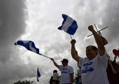 Muere bajo custodia un activista político nicaragüense detenido junto a pastor