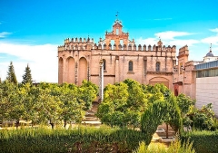 Campaña mundial busca salvar el monasterio donde nació la Biblia del Oso