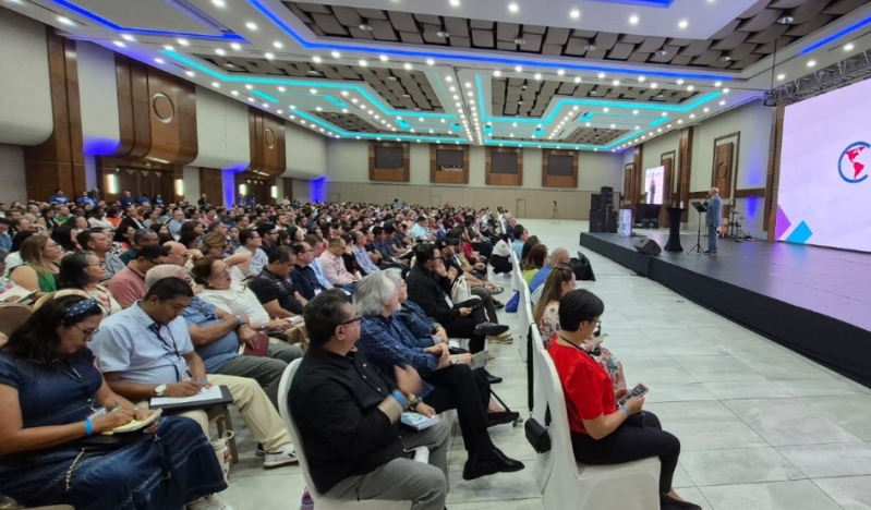 Inicia en Honduras el congreso COICOM 2025 con un llamado a transformar la generación