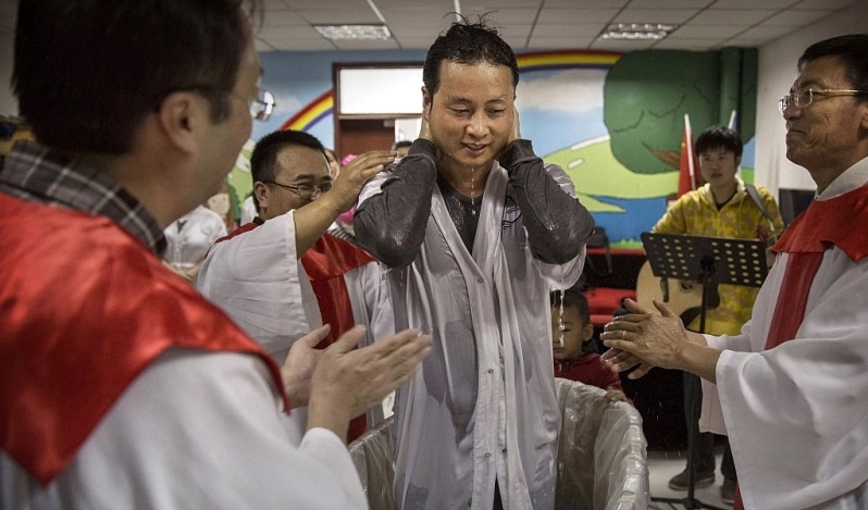 El centro del movimiento evangélico se ha trasladado al sur global, afirman investigadores