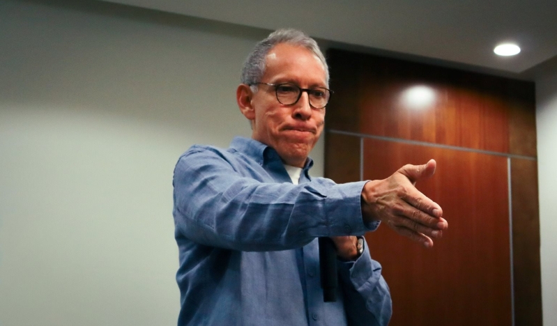 Marco Barrientos en COICOM: la cultura de celebridad en la iglesia es tóxica y ‘te mata’