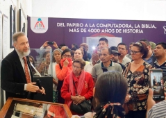 Museo de la Biblia cumple 25 años en México con una extensa colección de textos sagrados