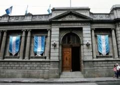 Congreso de Guatemala aprueba ley que exime a iglesias de presentar estudios de impacto ambiental
