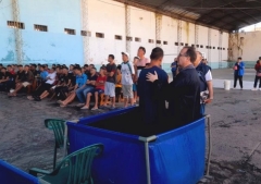 Semana de oración culmina con bautismos masivos en la cárcel más grande de Paraguay