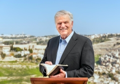 Franklin Graham regresa a Argentina para compartir un poderoso mensaje de esperanza