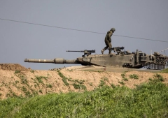 Israel y Hamás acuerdan alto al fuego en Gaza y pacto de rehenes mediado por Trump