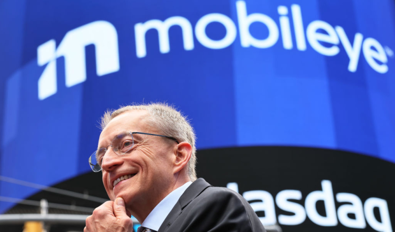 Ex CEO de Intel lanza Gloo, una plataforma de inteligencia artificial con enfoque cristiano